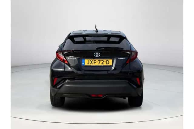 Toyota C-HR (2023) thumbnail 4