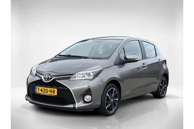 Toyota Yaris (2016) thumbnail 1