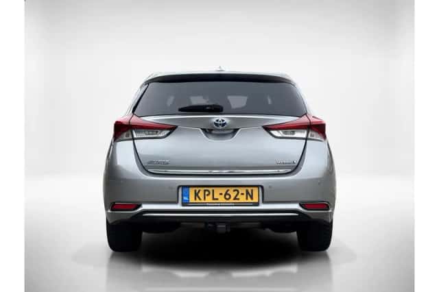 Toyota Auris (2017) thumbnail 4