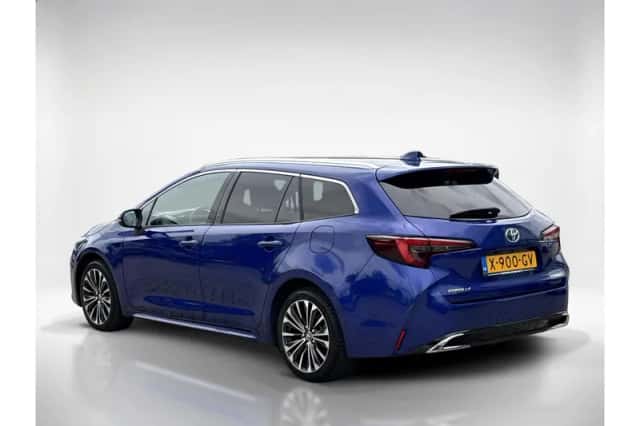 Toyota Corolla (2023) thumbnail 3