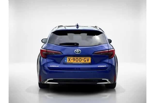 Toyota Corolla (2023) thumbnail 4