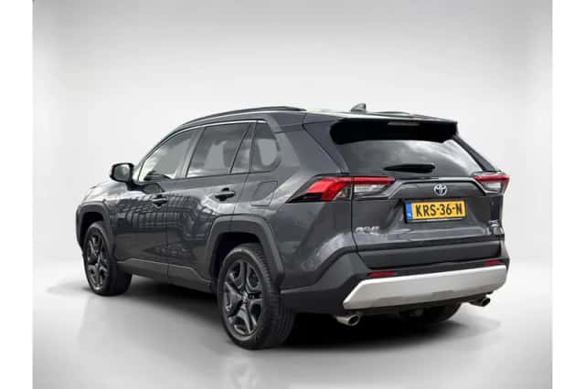 Toyota RAV4 (2025) thumbnail 3