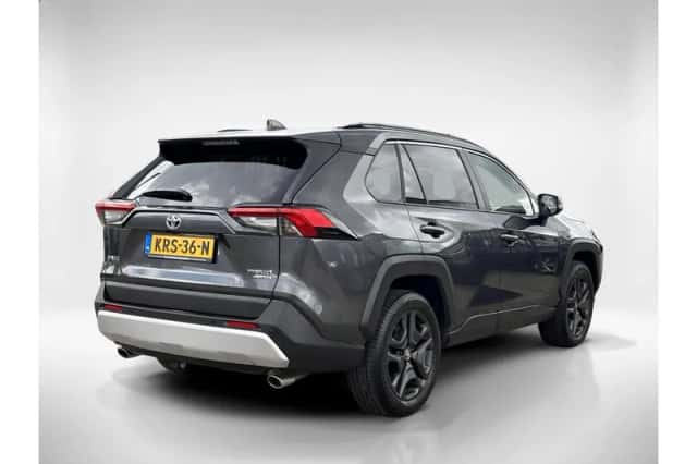 Toyota RAV4 (2025) thumbnail 5