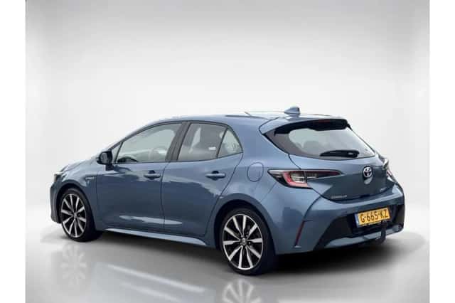 Toyota Corolla (2019) thumbnail 3