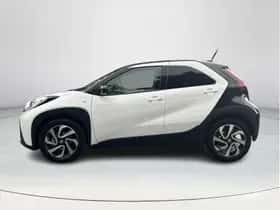 Toyota Aygo X (2023) thumbnail 2