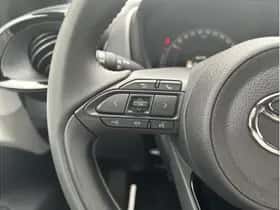 Toyota Aygo X (2023) thumbnail 16