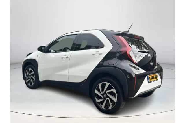 Toyota Aygo X (2023) thumbnail 3