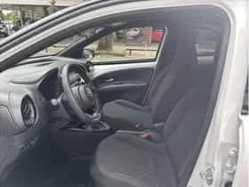 Toyota Aygo X (2023) thumbnail 9