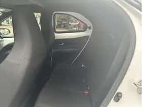 Toyota Aygo X (2023) thumbnail 10