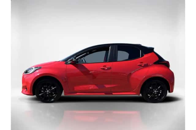 Toyota Yaris (2023) thumbnail 2