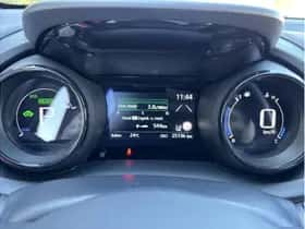 Toyota Yaris (2023) thumbnail 14