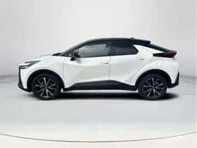Toyota C-HR (2025) thumbnail 2