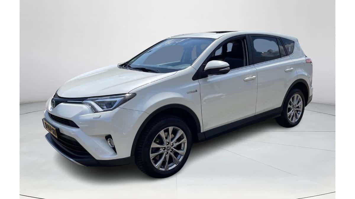 Toyota RAV4 (2017) — foto 1