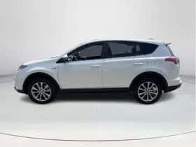 Toyota RAV4 (2017) thumbnail 2