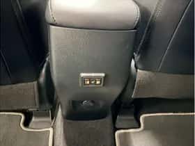 Toyota RAV4 (2017) thumbnail 13