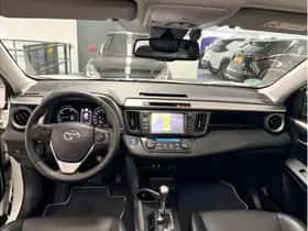 Toyota RAV4 (2017) thumbnail 14