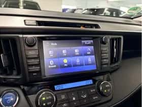 Toyota RAV4 (2017) thumbnail 17