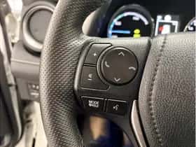 Toyota RAV4 (2017) thumbnail 25