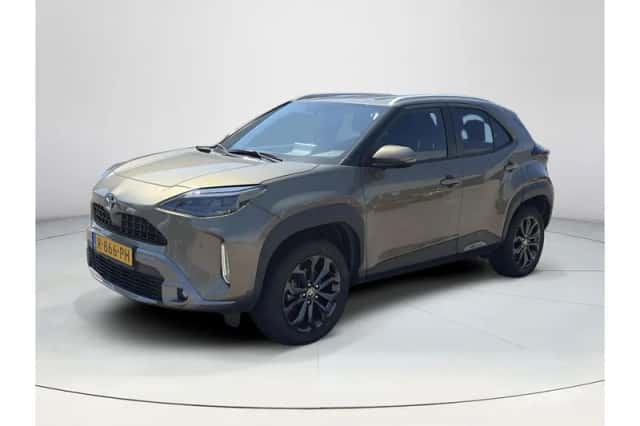 Toyota Yaris Cross (2022) thumbnail 1