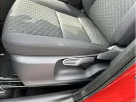 Toyota Yaris Cross (2026) thumbnail 12