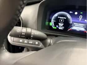 Toyota C-HR (2025) thumbnail 18