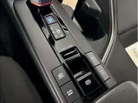 Toyota C-HR (2025) thumbnail 19