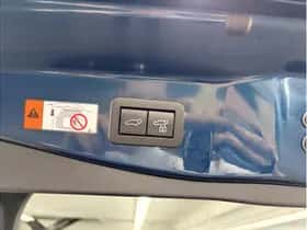 Toyota C-HR (2025) thumbnail 29