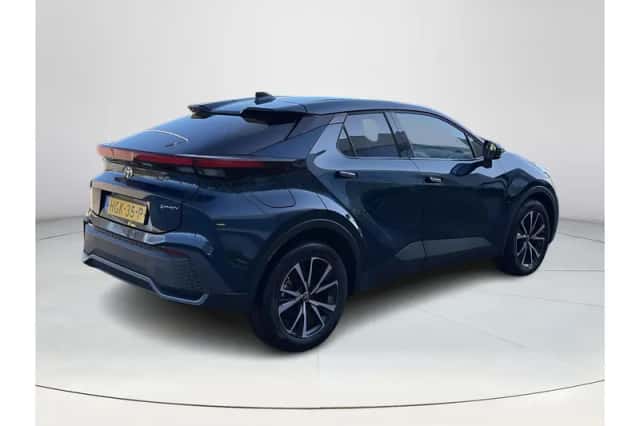 Toyota C-HR (2025) thumbnail 5