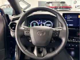Toyota C-HR (2025) thumbnail 10
