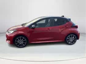 Toyota Yaris (2022) thumbnail 3