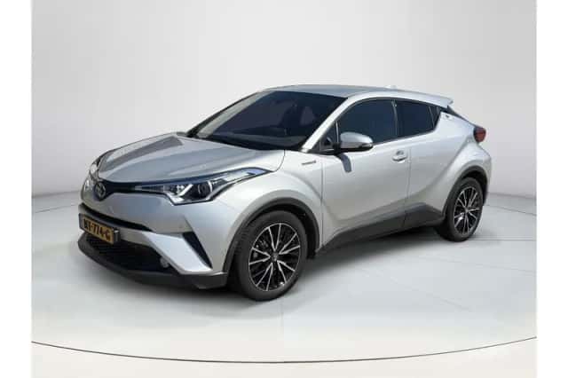 Toyota C-HR (2017) thumbnail 1