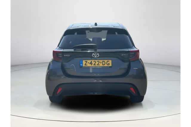 Toyota Yaris (2024) thumbnail 4