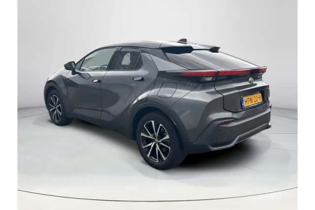 Toyota C-HR (2025) thumbnail 3