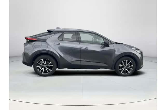 Toyota C-HR (2025) thumbnail 6