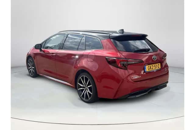 Toyota Corolla (2024) thumbnail 3