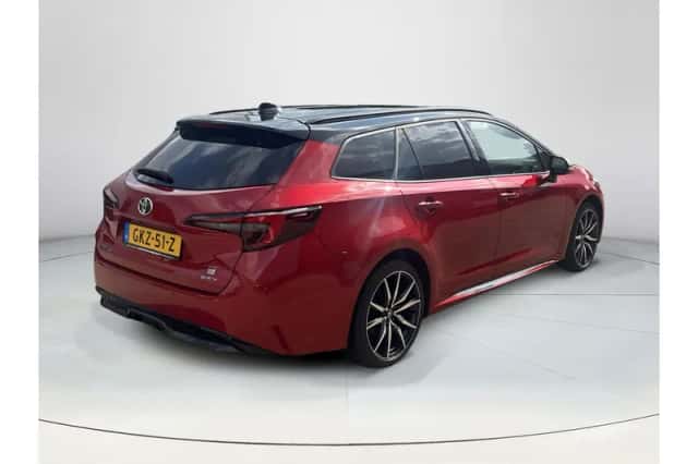 Toyota Corolla (2024) thumbnail 5