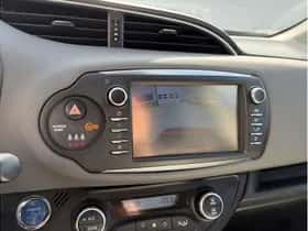 Toyota Yaris (2018) thumbnail 16