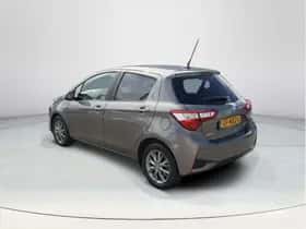Toyota Yaris (2018) thumbnail 3