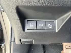 Toyota Yaris (2018) thumbnail 28