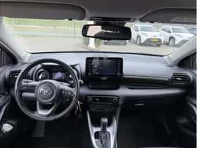 Toyota Yaris (2023) thumbnail 11