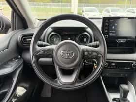 Toyota Yaris (2023) thumbnail 12