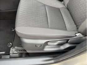 Toyota Yaris (2023) thumbnail 13