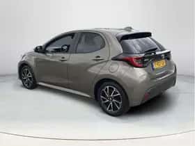 Toyota Yaris (2023) thumbnail 3