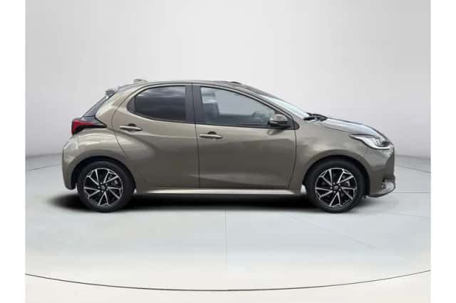 Toyota Yaris (2023) thumbnail 6