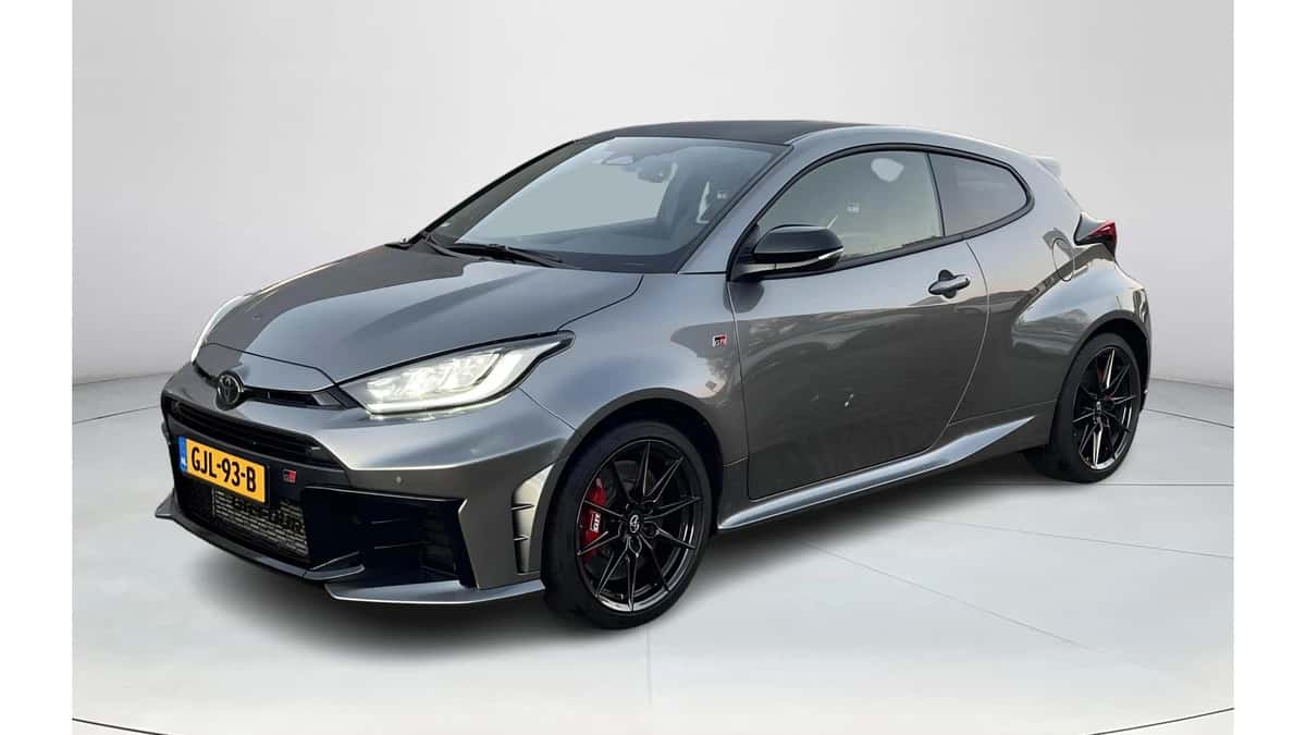 Toyota Yaris (2024) — foto 1
