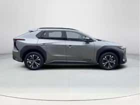 Toyota bZ4X (2026) thumbnail 6