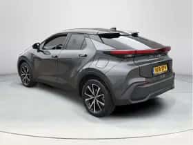 Toyota C-HR (2024) thumbnail 4