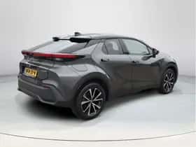 Toyota C-HR (2024) thumbnail 6