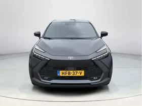 Toyota C-HR (2024) thumbnail 9