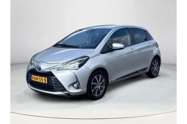 Toyota Yaris (2020) thumbnail 1